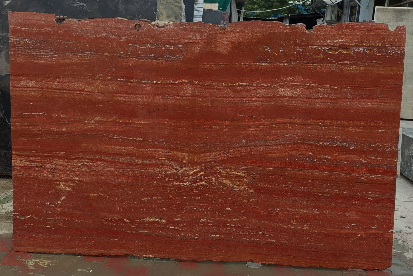 RED TRAVENTINE