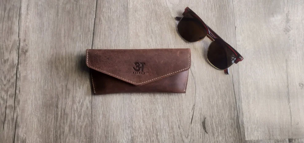 alagan opulent homes eyewear case