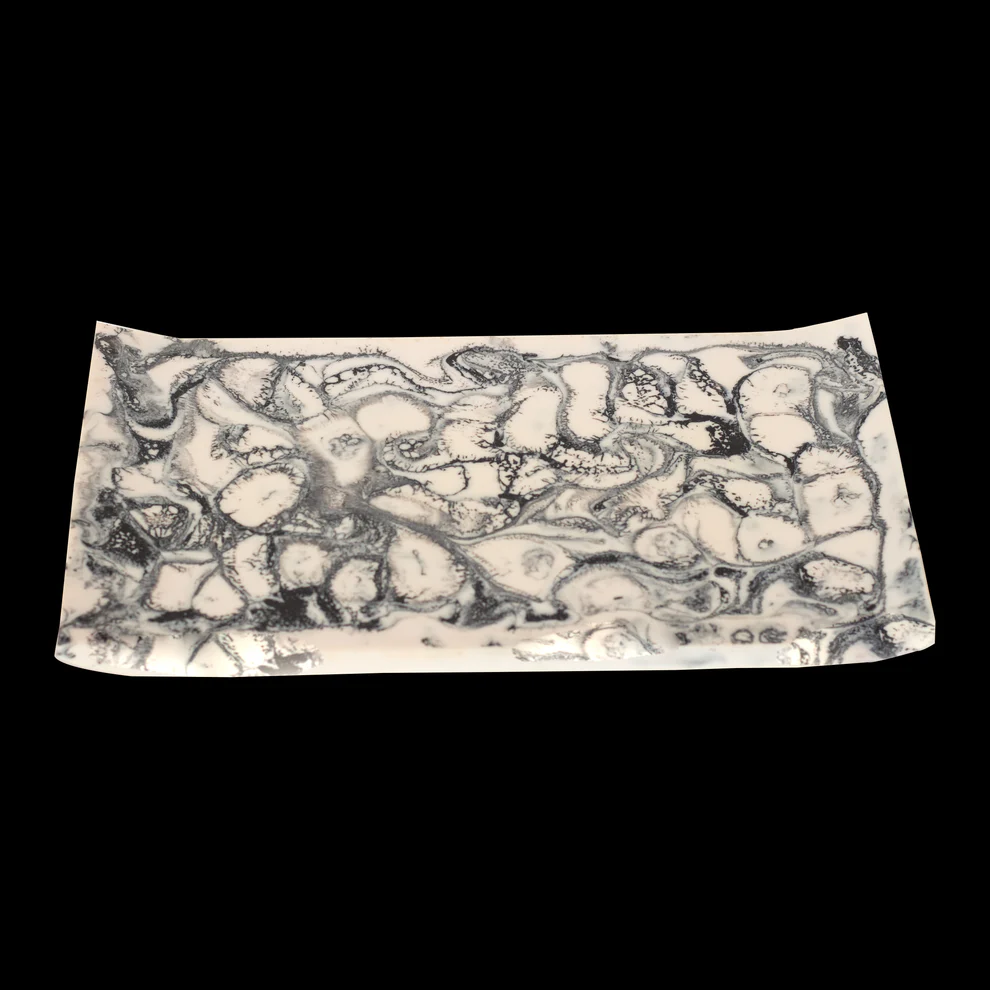 opulent homes black and white resin tray 127
