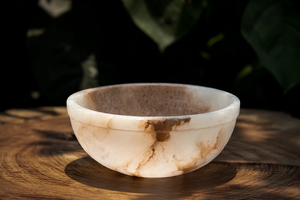 Bowl 8 Alabaster